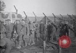 Immagine di Prigionieri di guerra tedeschi Francia, 1918, secondo 28 filmato di repertorio 65675039638