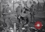 Immagine di Prigionieri di guerra tedeschi Francia, 1918, secondo 44 filmato di repertorio 65675039638