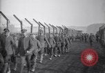 Image des prisonniers de guerre allemands France, 1918, de la seconde 33 séquences d'archives historiques vidéo 65675039639