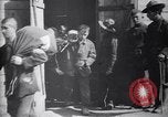 Image des prisonniers de guerre allemands France, 1918, de la seconde 51 séquences d'archives historiques vidéo 65675039639