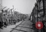 Image des prisonniers de guerre allemands France, 1918, de la seconde 4 séquences d'archives historiques vidéo 65675039640