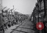 Image des prisonniers de guerre allemands France, 1918, de la seconde 10 séquences d'archives historiques vidéo 65675039640