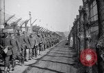 Image des prisonniers de guerre allemands France, 1918, de la seconde 15 séquences d'archives historiques vidéo 65675039640