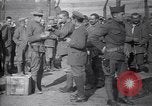 Image des prisonniers de guerre allemands France, 1918, de la seconde 57 séquences d'archives historiques vidéo 65675039640
