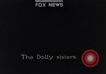 Immagine di Dolly sorelle Londra Inghilterra Regno Unito, 1920, secondo 4 filmato di repertorio 65675039646