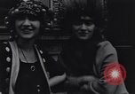 Immagine di Dolly sorelle Londra Inghilterra Regno Unito, 1920, secondo 10 filmato di repertorio 65675039646