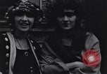 Immagine di Dolly sorelle Londra Inghilterra Regno Unito, 1920, secondo 12 filmato di repertorio 65675039646