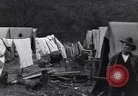 Standbild markante Bergwerk Arbeitnehmer Williamson West Virginia USA, 1920, aus Sekunde 13 historischem Filmmaterial Videoclip 65675039648
