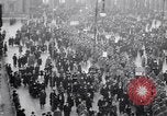 Standbild Deutsche Proteste der Versailler Vertrag Berlin Deutschland, 1919, aus Sekunde 30 historischem Filmmaterial Videoclip 65675039653