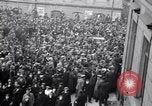 Standbild Deutsche Proteste der Versailler Vertrag Berlin Deutschland, 1919, aus Sekunde 33 historischem Filmmaterial Videoclip 65675039653