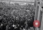 Standbild Deutsche Proteste der Versailler Vertrag Berlin Deutschland, 1919, aus Sekunde 35 historischem Filmmaterial Videoclip 65675039653