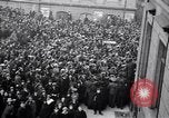 Standbild Deutsche Proteste der Versailler Vertrag Berlin Deutschland, 1919, aus Sekunde 37 historischem Filmmaterial Videoclip 65675039653