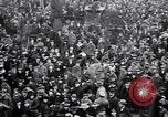 Standbild Deutsche Proteste der Versailler Vertrag Berlin Deutschland, 1919, aus Sekunde 51 historischem Filmmaterial Videoclip 65675039653