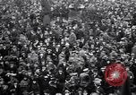 Standbild Deutsche Proteste der Versailler Vertrag Berlin Deutschland, 1919, aus Sekunde 55 historischem Filmmaterial Videoclip 65675039653