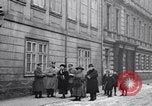 Immagine di Ufficiali Americani Praga Cecoslovacchia, 1919, secondo 26 filmato di repertorio 65675039654