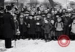 Standbild Menschen von Prag Prag Tschechoslowakei, 1919, aus Sekunde 57 historischem Filmmaterial Videoclip 65675039655