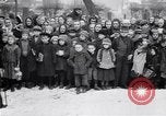 Standbild Menschen von Prag Prag Tschechoslowakei, 1919, aus Sekunde 60 historischem Filmmaterial Videoclip 65675039655