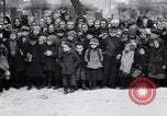 Standbild Menschen von Prag Prag Tschechoslowakei, 1919, aus Sekunde 62 historischem Filmmaterial Videoclip 65675039655