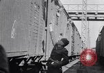 Standbild Weiße Russen bewachen Eisenbahn Sibirien Russland, 1918, aus Sekunde 39 historischem Filmmaterial Videoclip 65675039660