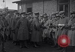 Standbild deutsche Truppen nach Hause zu gehen Frankreich, 1918, aus Sekunde 12 historischem Filmmaterial Videoclip 65675039661