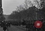 Standbild Die französischen Truppen nach Hause am Ende des Ersten Weltkrieg Dortmund Deutschland, 1918, aus Sekunde 14 historischem Filmmaterial Videoclip 65675039662