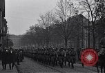 Standbild Die französischen Truppen nach Hause am Ende des Ersten Weltkrieg Dortmund Deutschland, 1918, aus Sekunde 20 historischem Filmmaterial Videoclip 65675039662
