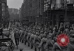 Standbild Die französischen Truppen nach Hause am Ende des Ersten Weltkrieg Dortmund Deutschland, 1918, aus Sekunde 33 historischem Filmmaterial Videoclip 65675039662