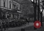 Standbild Die französischen Truppen nach Hause am Ende des Ersten Weltkrieg Dortmund Deutschland, 1918, aus Sekunde 52 historischem Filmmaterial Videoclip 65675039662
