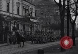 Standbild Die französischen Truppen nach Hause am Ende des Ersten Weltkrieg Dortmund Deutschland, 1918, aus Sekunde 62 historischem Filmmaterial Videoclip 65675039662
