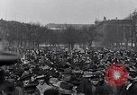Image manifestation politique Berlin Allemagne, 1919, de la seconde 58 séquences d'archives historiques vidéo 65675039664