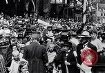 Standbild Feier der Ersten Republik Österreich Salzburg Österreich, 1919, aus Sekunde 28 historischem Filmmaterial Videoclip 65675039669