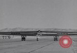 Standbild YB-49 schwere Bomber United States USA, 1947, aus Sekunde 54 historischem Filmmaterial Videoclip 65675039695