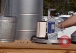 Standbild Techniker installieren Regenmesser Olympia Washington USA, 1966, aus Sekunde 20 historischem Filmmaterial Videoclip 65675039729