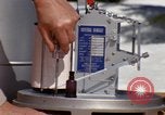 Standbild Techniker installieren Regenmesser Olympia Washington USA, 1966, aus Sekunde 29 historischem Filmmaterial Videoclip 65675039729