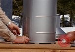 Standbild Techniker installieren Regenmesser Olympia Washington USA, 1966, aus Sekunde 39 historischem Filmmaterial Videoclip 65675039729