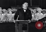 Standbild Prediger Elder Michaux Washington DC USA, 1935, aus Sekunde 57 historischem Filmmaterial Videoclip 65675039749