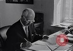 Standbild WMCA radio Operationen New York United States USA, 1951, aus Sekunde 6 historischem Filmmaterial Videoclip 65675039751