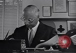 Standbild WMCA radio Operationen New York United States USA, 1951, aus Sekunde 32 historischem Filmmaterial Videoclip 65675039751
