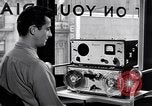 Standbild Das WMCA Radio Station Aufnahme New York City USA, 1951, aus Sekunde 59 historischem Filmmaterial Videoclip 65675039752