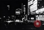 Image WMCA radio et Times Square New York City USA, 1951, de la seconde 23 séquences d'archives historiques vidéo 65675039754