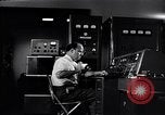 Image WMCA radio et Times Square New York City USA, 1951, de la seconde 44 séquences d'archives historiques vidéo 65675039754