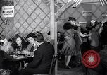 Image Les garçons et les filles de l'alcool potable New York City USA, 1943, de la seconde 50 séquences d'archives historiques vidéo 65675039757
