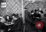 Image Les garçons et les filles de l'alcool potable New York City USA, 1943, de la seconde 52 séquences d'archives historiques vidéo 65675039757