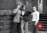 Image high school age garçons New York City USA, 1943, de la seconde 14 séquences d'archives historiques vidéo 65675039759