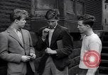 Image high school age garçons New York City USA, 1943, de la seconde 29 séquences d'archives historiques vidéo 65675039759