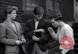 Image high school age garçons New York City USA, 1943, de la seconde 39 séquences d'archives historiques vidéo 65675039759