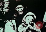 Image de familles d'immigrants en provenance de l'Europe United States USA, 1975, de la seconde 33 séquences d'archives historiques vidéo 65675039763