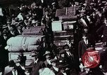 Image Souvenirs d'immigrants européens à l'Amérique United States USA, 1975, de la seconde 59 séquences d'archives historiques vidéo 65675039773