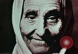 Image Les immigrants d'entrer dans l'Europe du Nord par Ellis Island vers 1910 United States USA, 1975, de la seconde 35 séquences d'archives historiques vidéo 65675039774