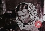 Image Les immigrants d'entrer dans l'Europe du Nord par Ellis Island vers 1910 United States USA, 1975, de la seconde 47 séquences d'archives historiques vidéo 65675039774